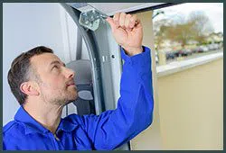 Master Garage Door Service East Boston, MA 617-381-4556 - sid-ser-rep-gr-17m